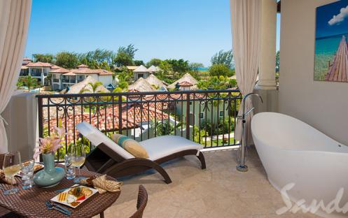 Sandals Grenada Resort & Spa-South Seas Honeymoon Poolside Hideaway Junior Suite with Balcony Tranquility Soaking Tub 1_7658